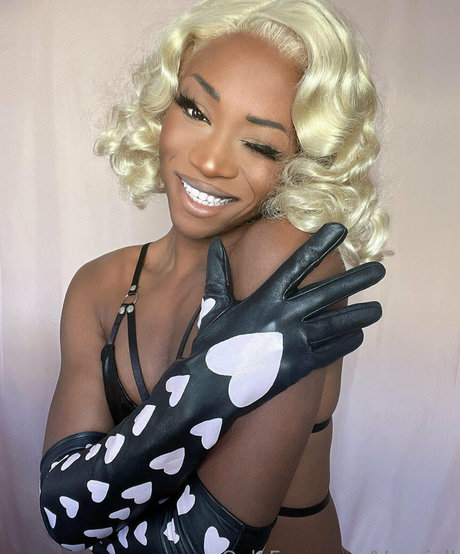 vanniallfree セクシーモデル 画像