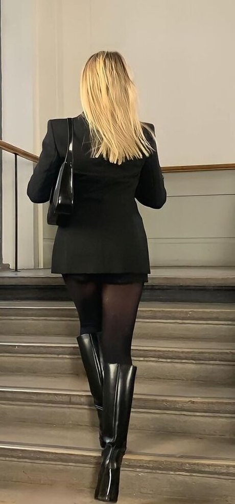 友人の妻オンリーファンズ ホット 写真