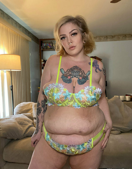 熟女オーガズムオンリーファンズ えろ 写真