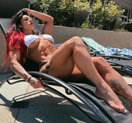 Kayla Rossi ホットなポルノスター 写真