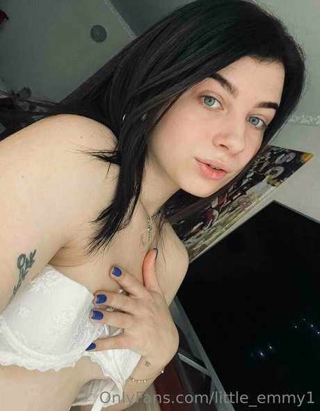 巨乳熟女オンリーファンズ セクシーヌード ギャラリー