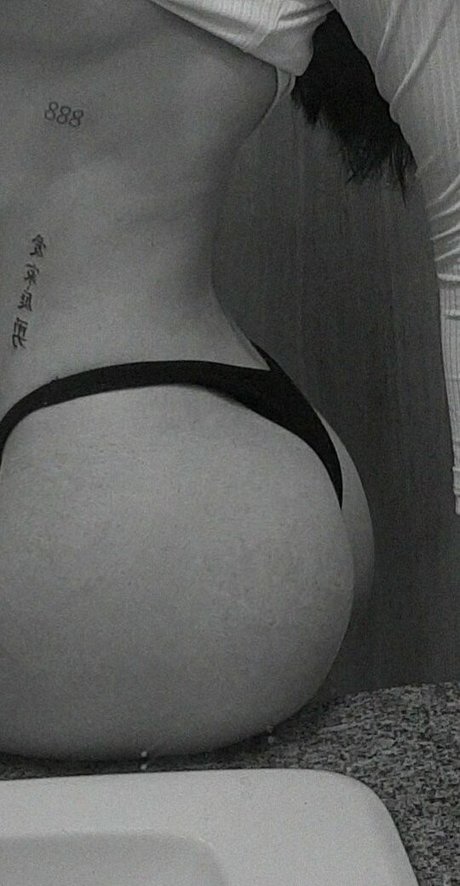 oliveiiranatt 高品質モデル 画像