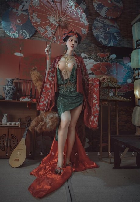 巨尻オンリーファン xxx ギャラリー