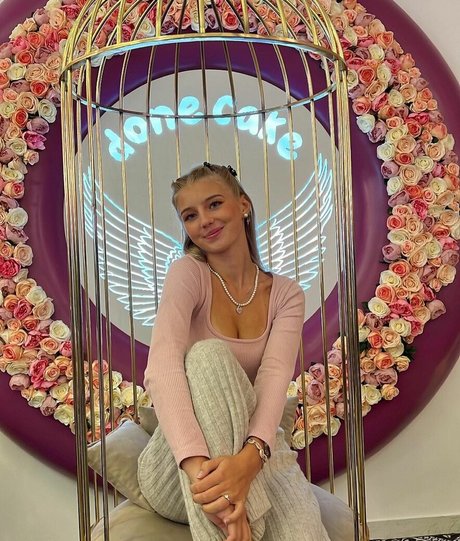 elena zbt スター ヌード アーカイブ