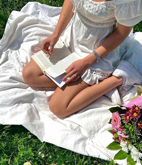 elena zbt エロティック女優 画像