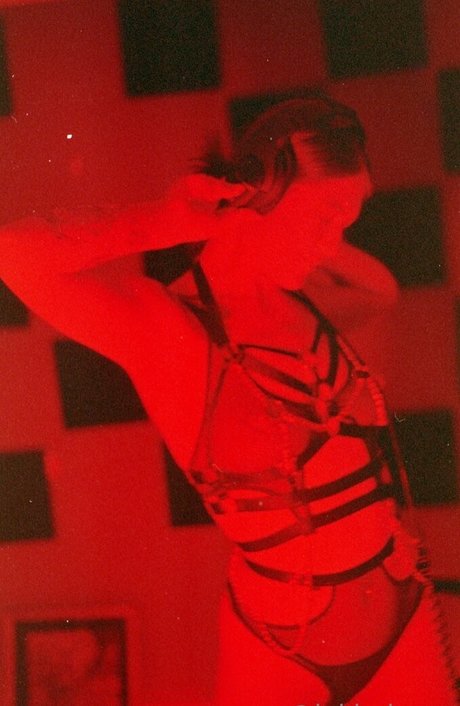 黒人のオンリーファンズ ポルノグラフィック 写真