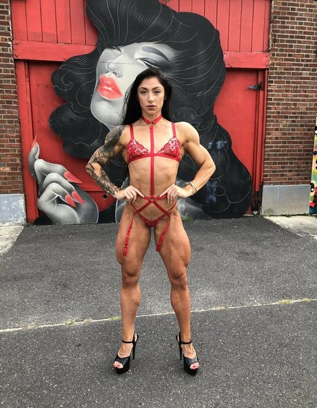 NattyandDaddy ヌード女優 写真