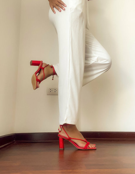 princess enola トップモデル 写真