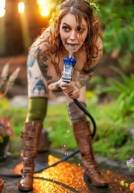 Genevieve かわいいモデル 写真