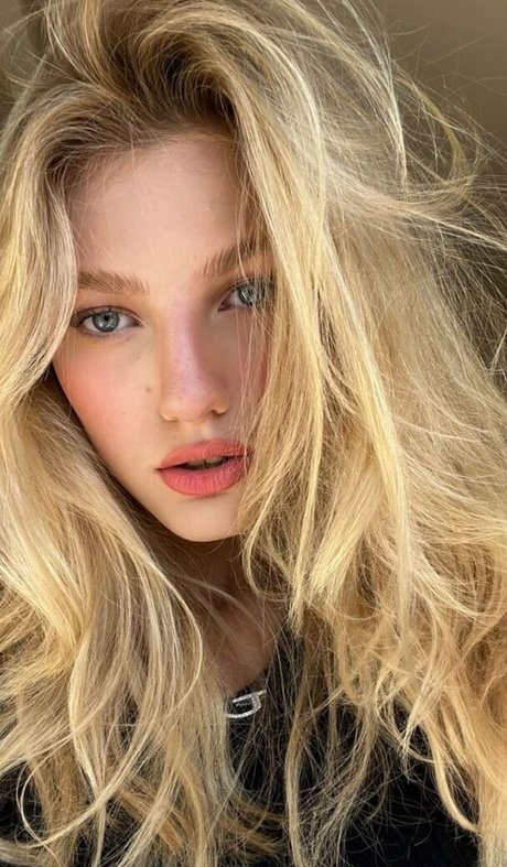 Jemima Robinson 女優 写真