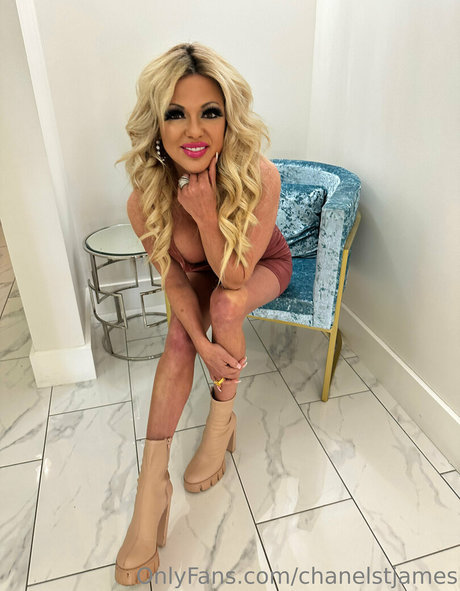 chanelstjames ポルノスター 写真