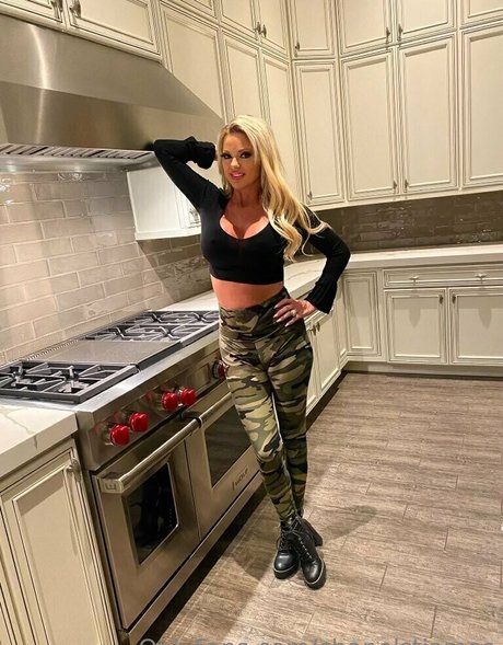 BBC異人種間オンリーファンズ トップ 写真