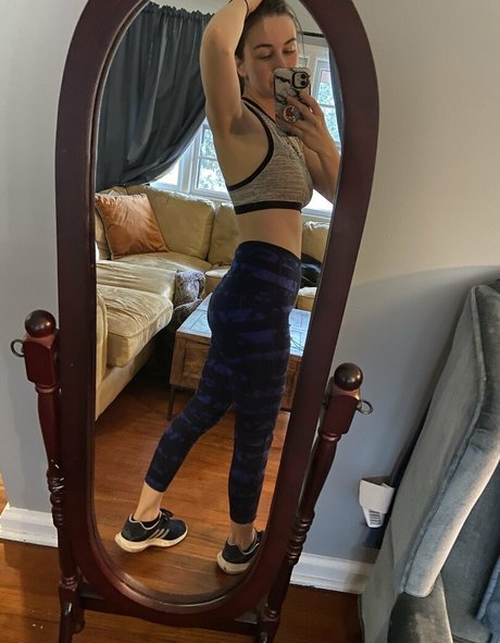 貞操帯オンリーファンズ アートヌード 写真