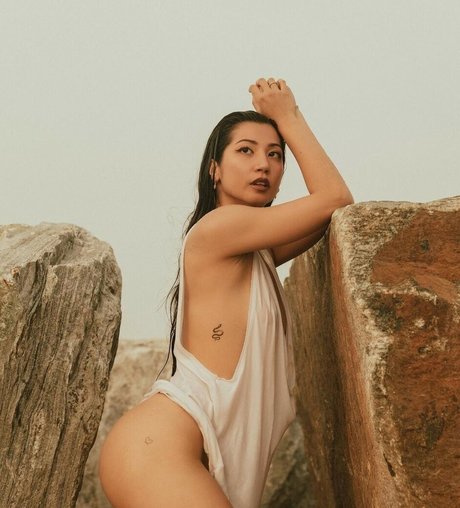 黒人ティーンオンリーファンズ 無料セクシー ギャラリー