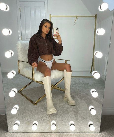 Briony Gorton セクシーなスター 写真