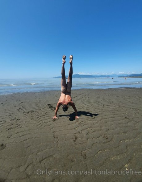 異人種間XXX オンリーファンズ 無料裸 写真