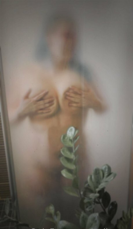 unilaama ホットなスター 写真