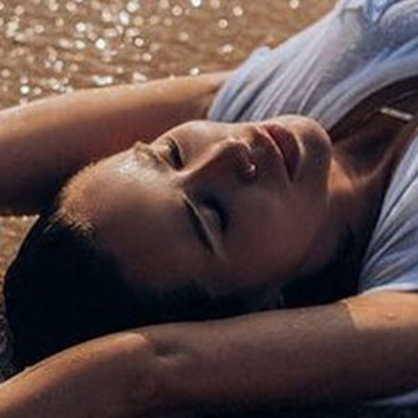 Aiza Dolmatova 写真集