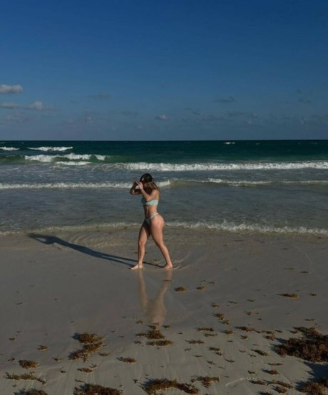 ワックスオンリーファン エロチック ギャラリー