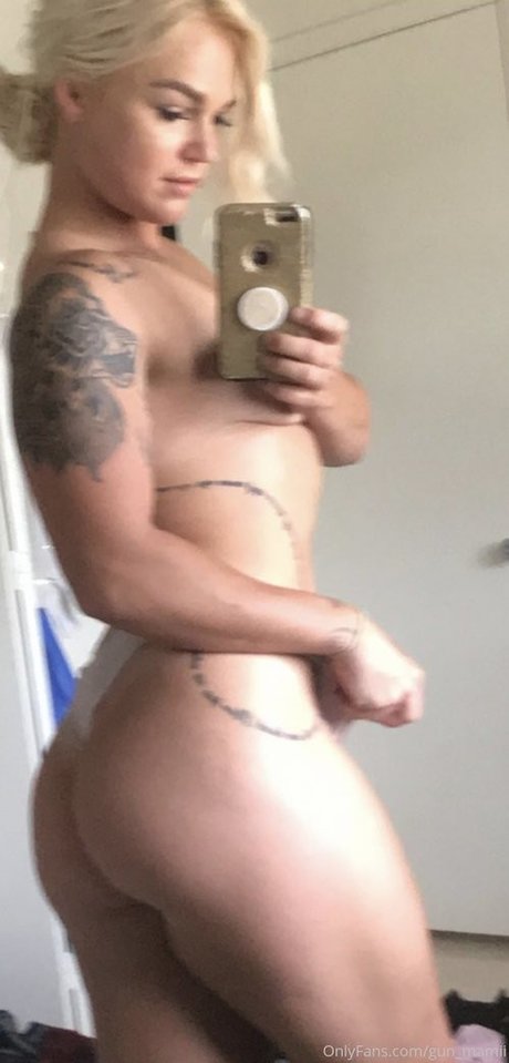 太った足のオンリーファンズ エロチック 画像