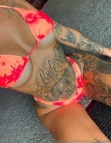 samixsavage ポルノスター 高品質 写真