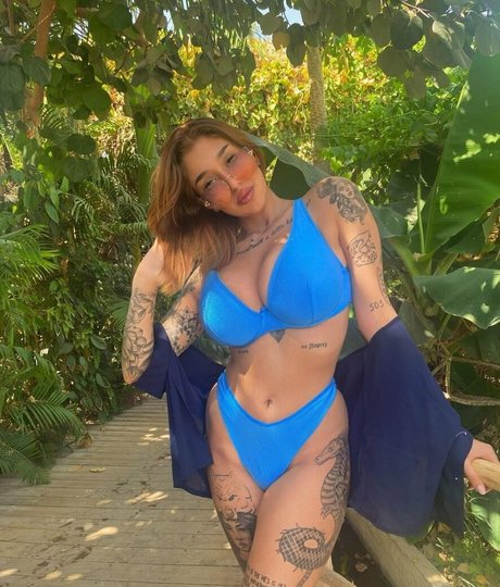 May Bakshi アートポルノスター 写真