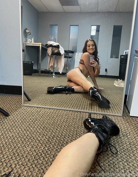 濃厚なヌードオンリーファンズ アートヌード 写真