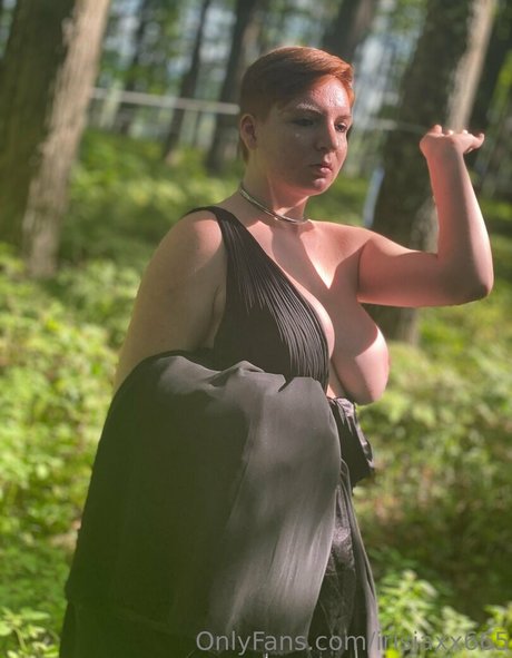 戦利品オンリーファンズ ポルノグラフィック ギャラリー