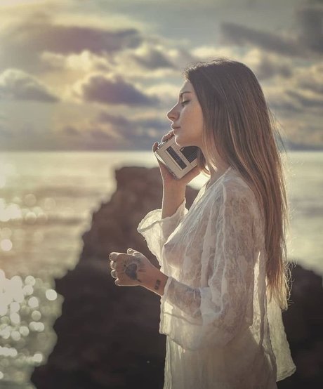 Tal Ronen 裸のスター 画像