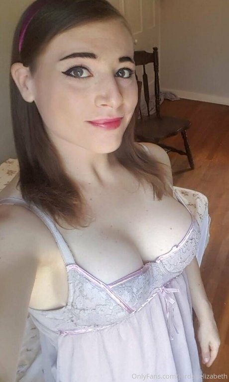 Jordan Elizabeth ポルノモデル 画像