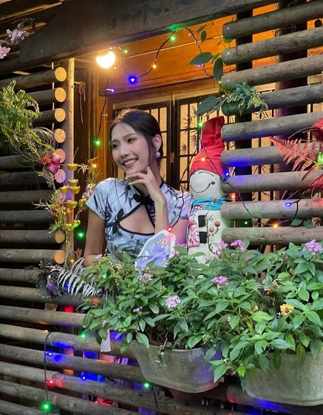 アラブの女の子オンリーファンズ セックス 画像