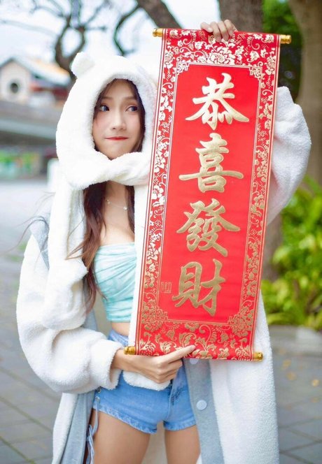 曲線美のxxx オンリーファンズ ホットヌード 画像