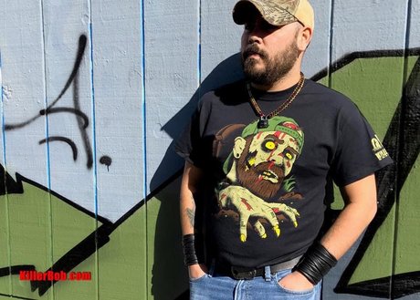 Pup Malum ホットなポルノスター ギャラリー