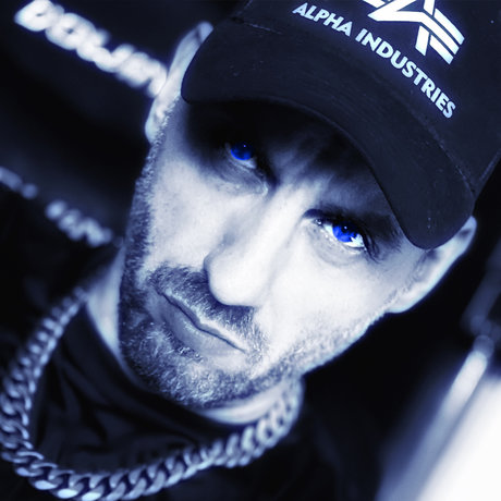 巨乳タトゥーオンリーファンズ 無料xxx 画像