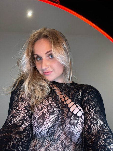 Scarlett Superstar セックスポルノスター 写真