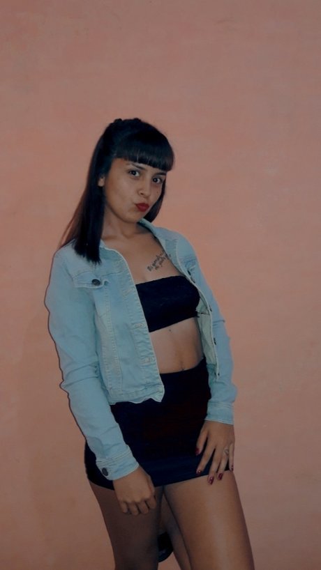 Denisaylen 裸のポルノスター 写真