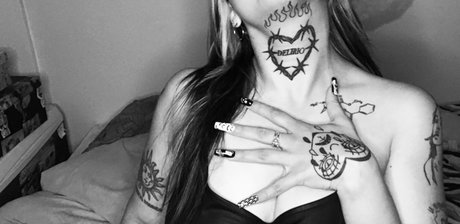 Delirio Fantasy 美しいモデル 写真