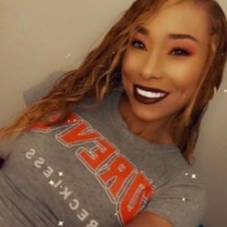 CiCi Millz 美しいモデル ギャラリー