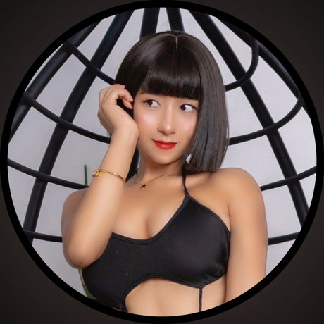 DJ AWA 美しいスター 写真
