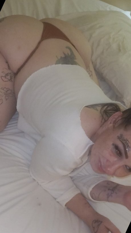 mz purdy 裸のモデル ギャラリー