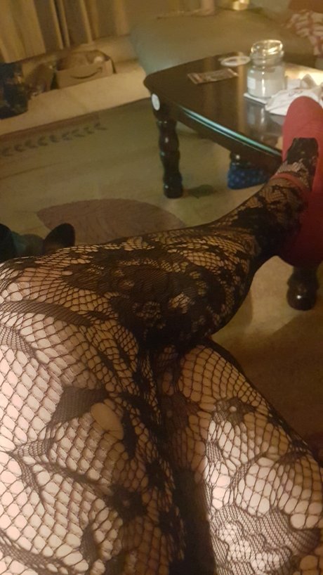 Racheal s legs and feet in hoisery pics モデル 写真