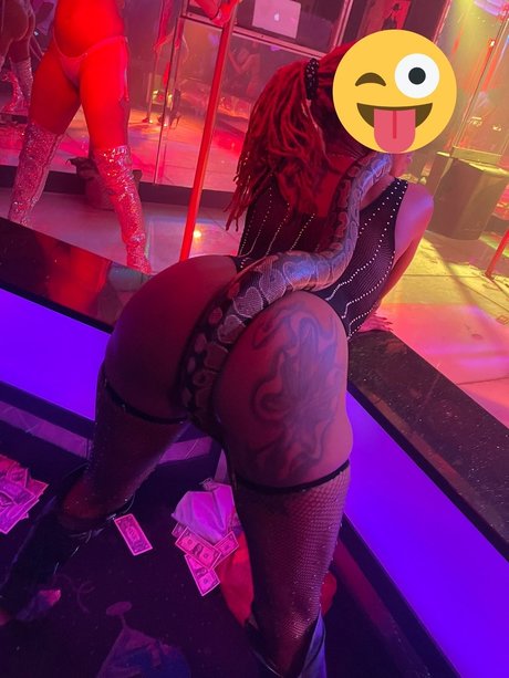 Yo Fav Redhead トップ女優 画像