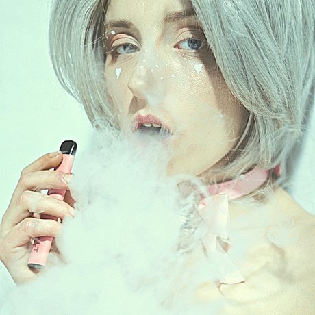 バン・オンリーファンズ セクシーヌード 写真