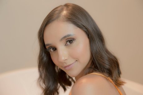 Dany rushell ポルノモデル 写真