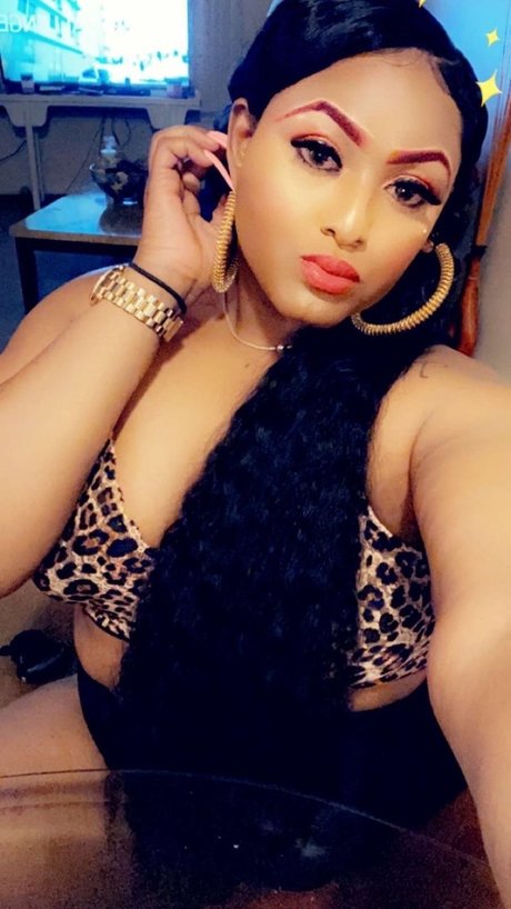 心理学者オンリーファンズ ポルノ アーカイブ