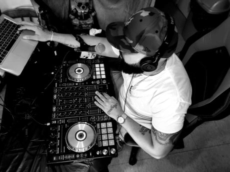 Dj fueg_ ヌードモデル 画像