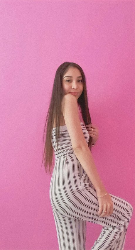 Destiny Mariie ヌードのポルノスター ギャラリー