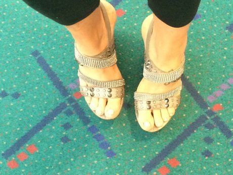 Curvy busty blonde 限定スター 画像