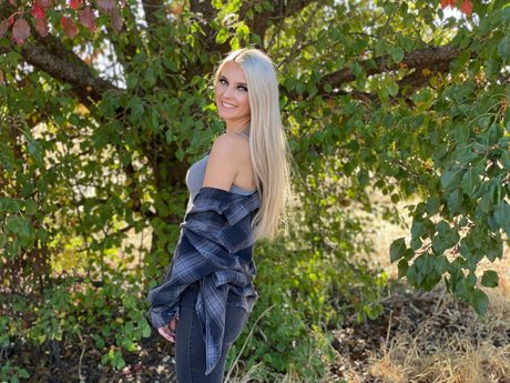 Lola gray ポルノ女優 ギャラリー