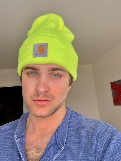 巨乳ランジェリーオンリーファンズ セクシー 写真